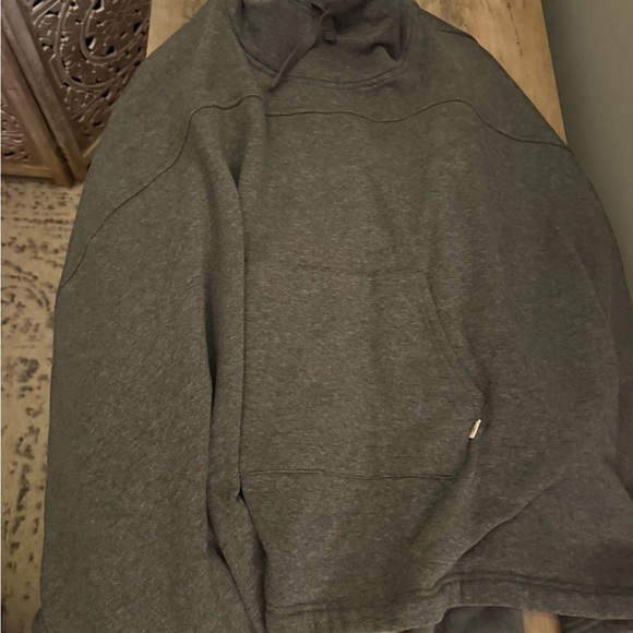UGG Charcoal Gray Poncho - Picture 4 of 11